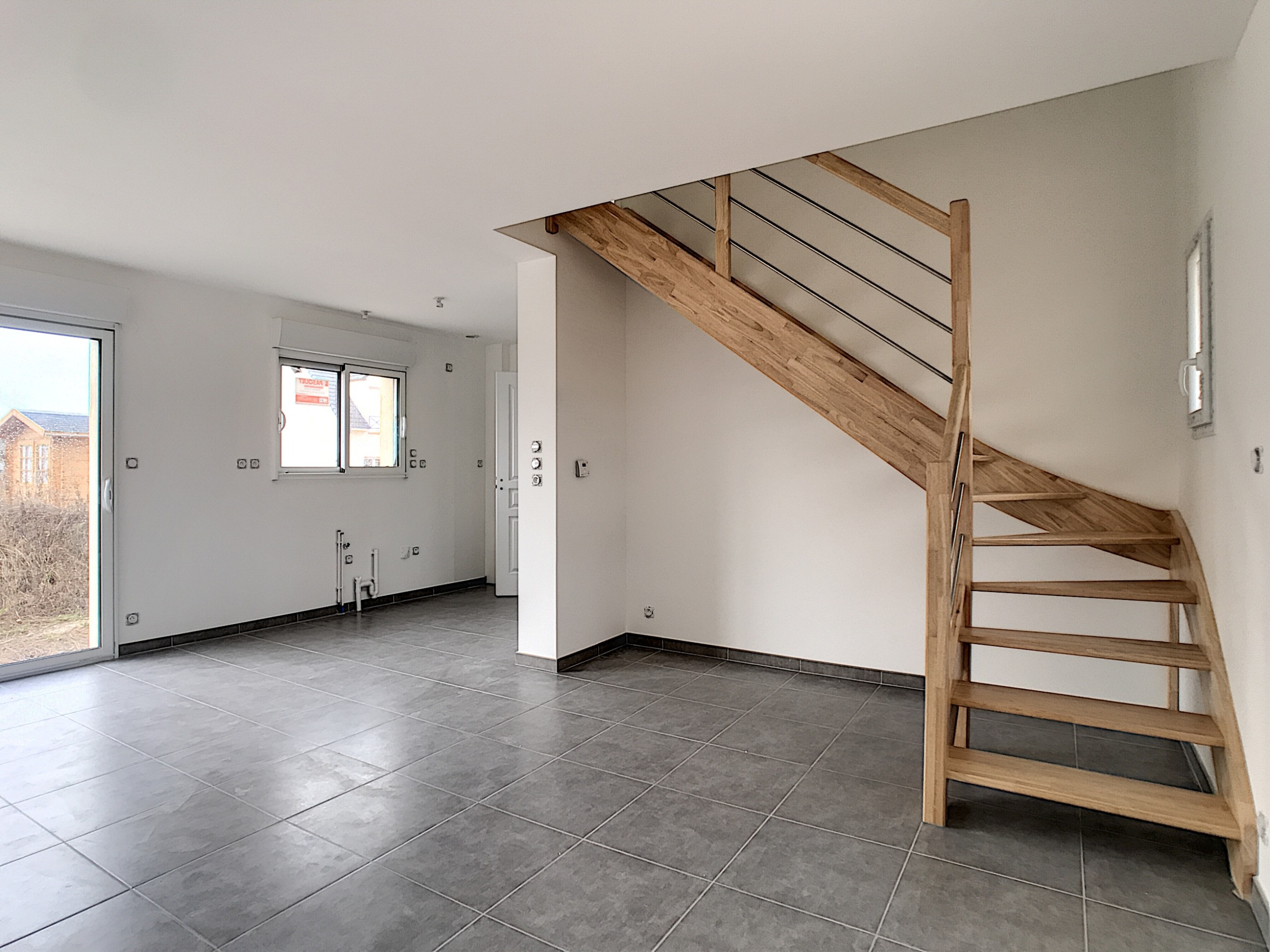 traitement et peinture escalier neuf en bois